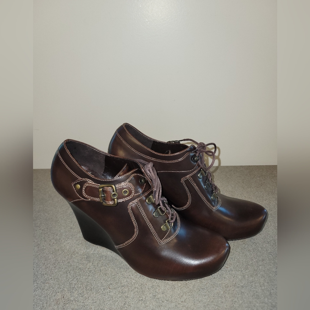 Via Spiga Brown Platform Ankle Boots